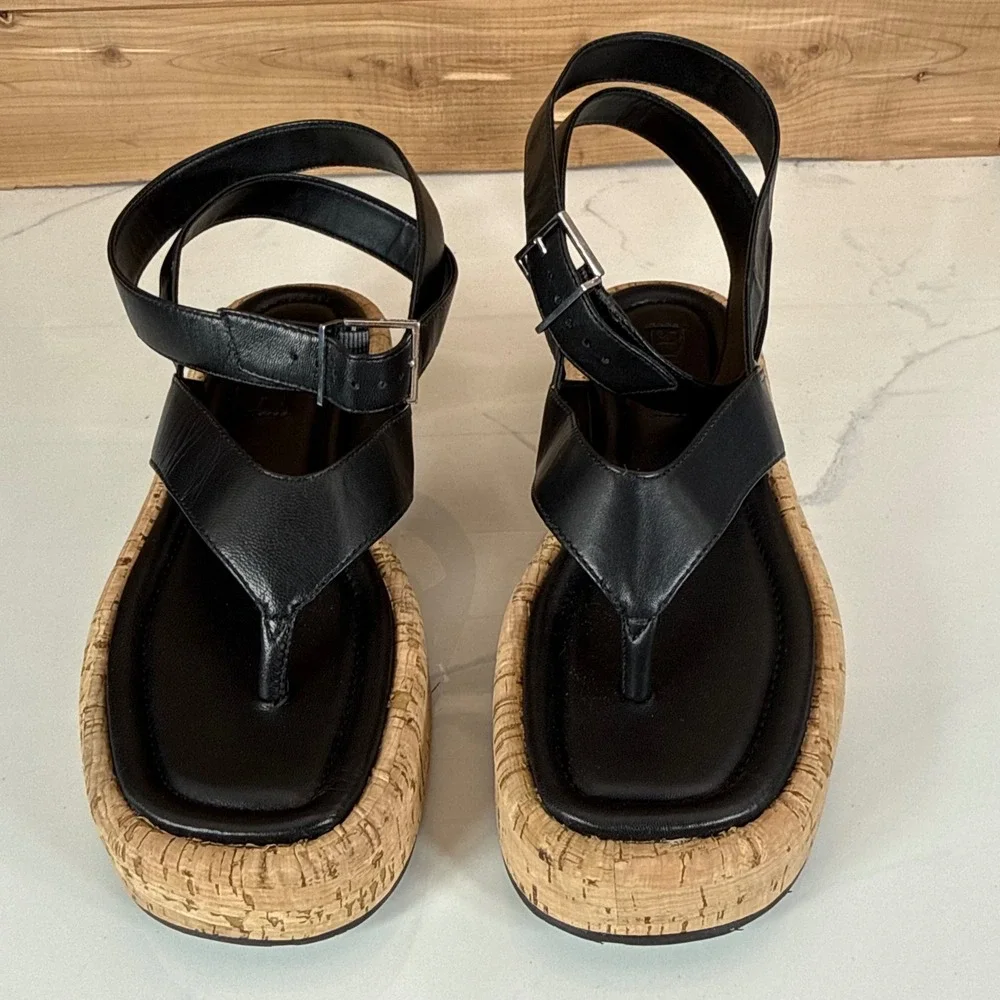 Schutz Tessie Black Leather Cork Platform Thong Sandals Womens 7B Ankle Strap